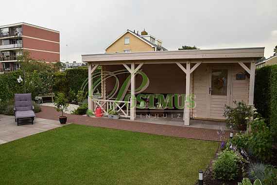 Blokhut met veranda