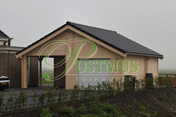 Houten Garage