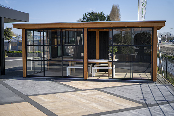 Showroom Valkenburg, veranda in een nieuwe stijl