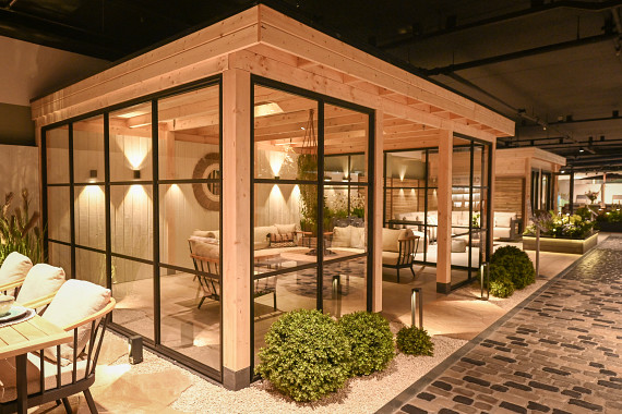 Showroom Amsterdam, luxe veranda met schuifdeuren