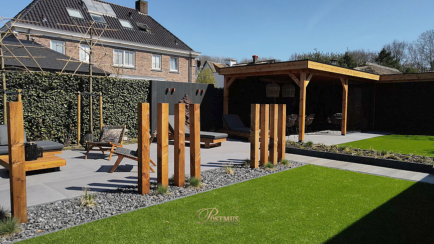Veranda met riante berging