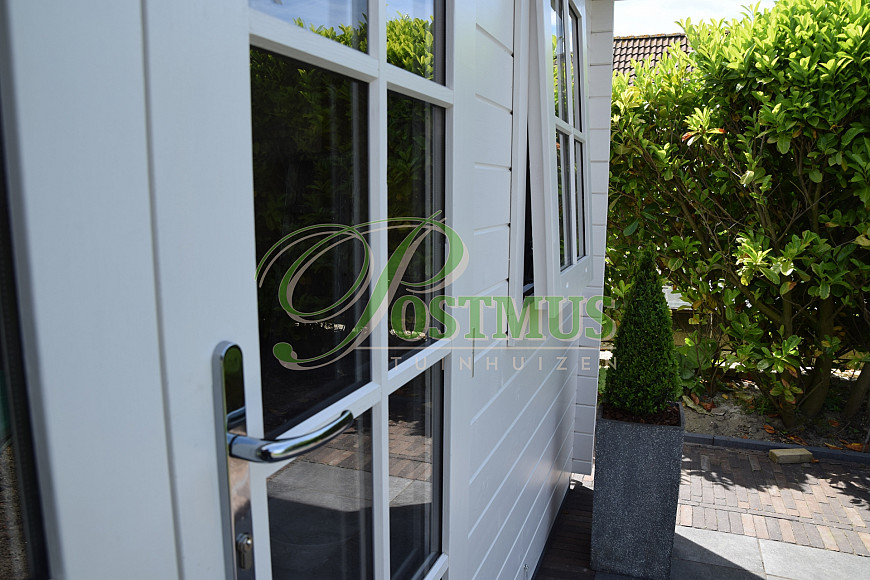 Tuinhuis met veranda
