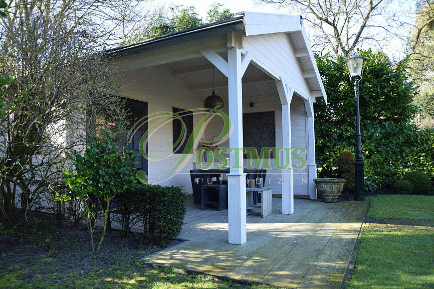 Tuinhuis met veranda