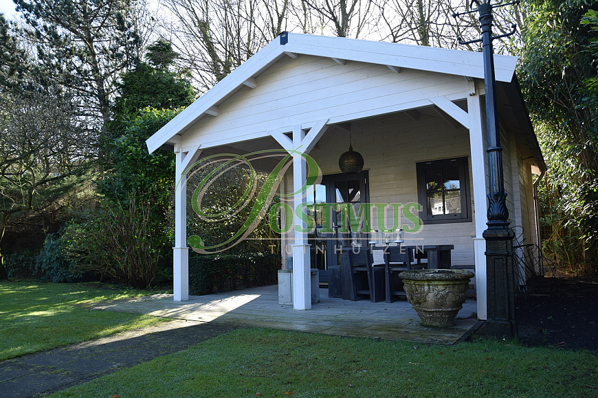 Tuinhuis met veranda