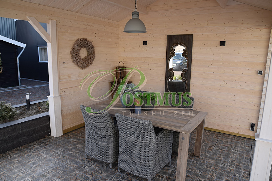 Blokhut met veranda