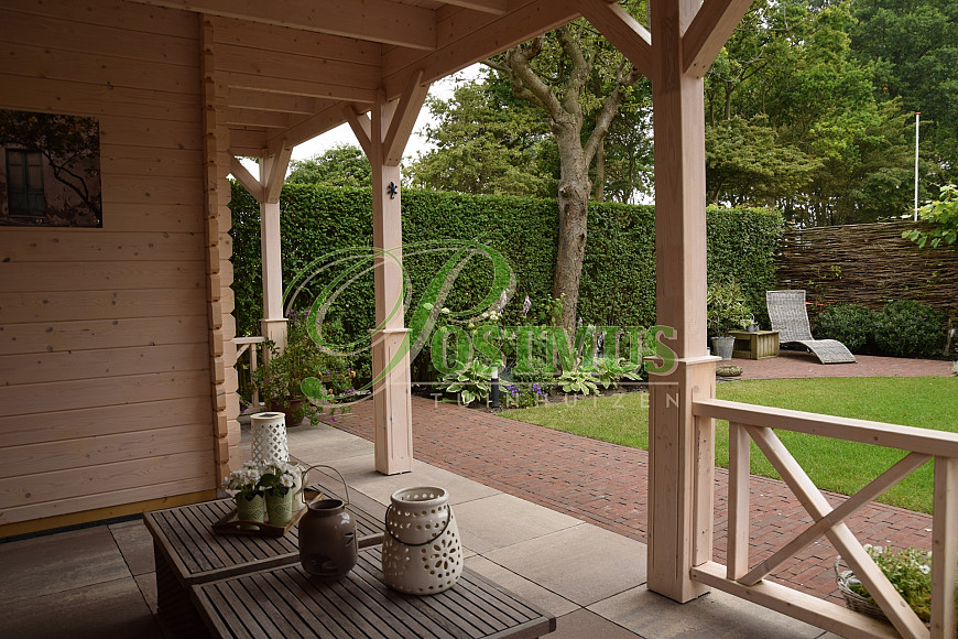 Blokhut met veranda