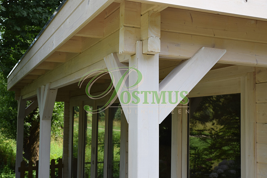 Tuinhuis met glazenwand