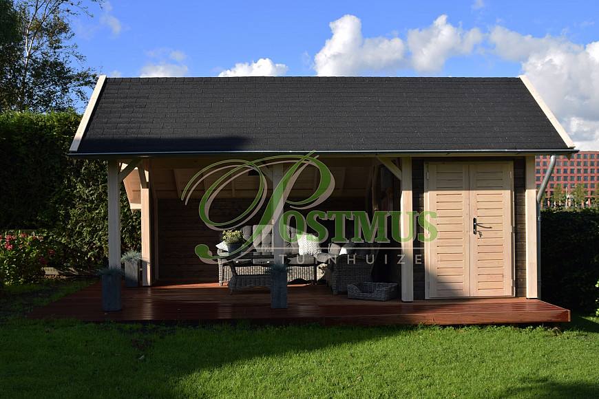Tuinhuis met overkapping