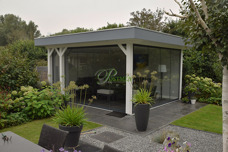 Veranda met glazenwand