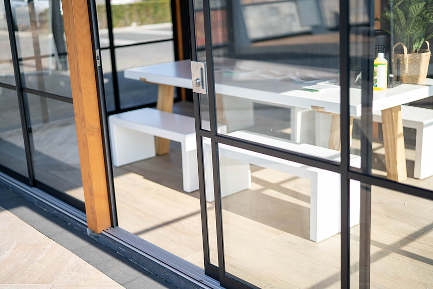 Showroom Valkenburg, veranda in een nieuwe stijl