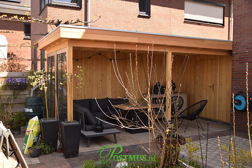 Onder deze veranda zit u goed