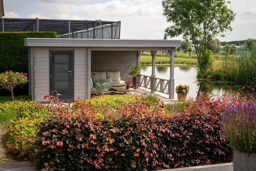 Veranda aan het water