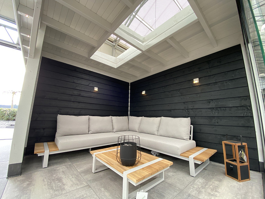 Showroom Valkenburg, schuur gecombineerd met veranda