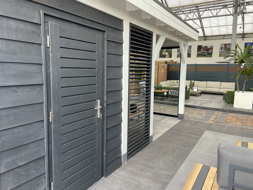 Showroom Valkenburg, schuur gecombineerd met veranda