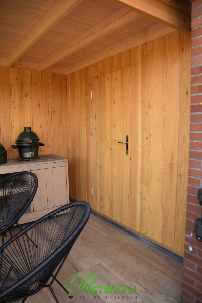 Onder deze veranda zit u goed